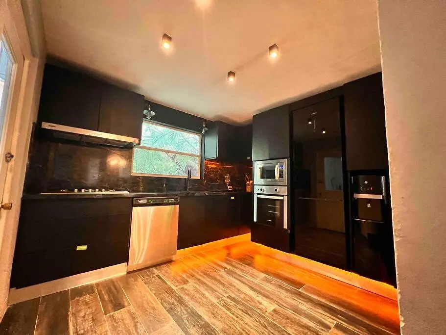 Modern 3 Bd ,Open Lounge, Priv Pool 'Casa Bamboo' Villa Cancún México