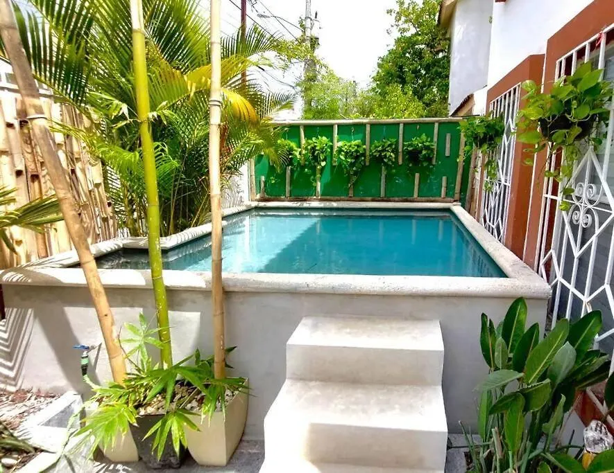 Modern 3 Bd ,Open Lounge, Priv Pool 'Casa Bamboo' Villa Cancun